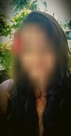 Melanie, 40