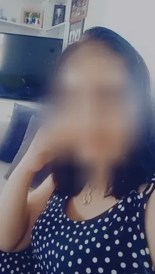 Nicole, 31